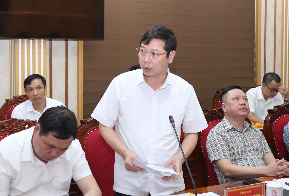 Chủ tịch UBND tỉnh Nguyễn Hoài Anh kiểm tra tiến độ một số dự án đầu tư và làm việc với các xã, phường thuộc thị xã Bỉm Sơn và huyện Hà Trung cũ