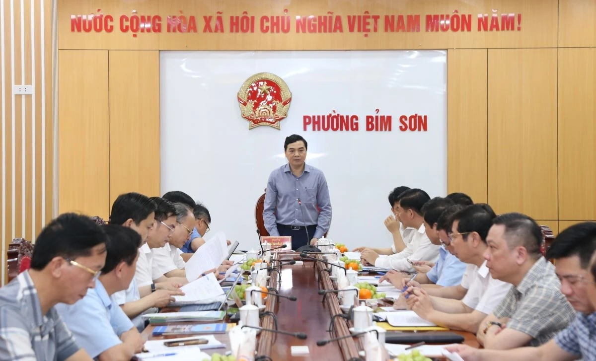 Chủ tịch UBND tỉnh Nguyễn Hoài Anh kiểm tra tiến độ một số dự án đầu tư và làm việc với các xã, phường thuộc thị xã Bỉm Sơn và huyện Hà Trung cũ