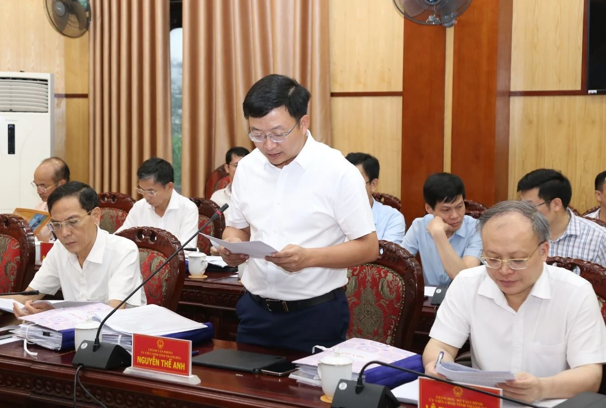 Thảo luận, đánh giá tình hình kinh tế - xã hội, quốc phòng - an ninh tháng 4, nhiệm vụ trọng tâm tháng 5/2026