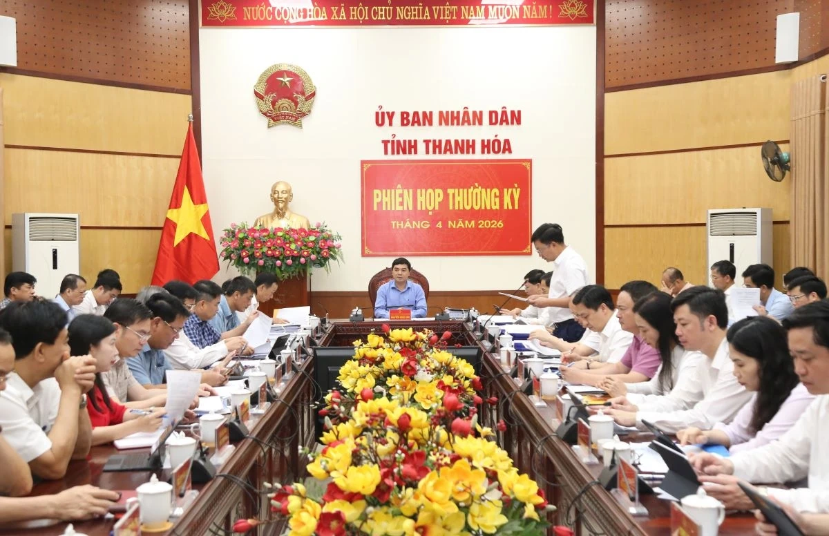 Thảo luận, đánh giá tình hình kinh tế - xã hội, quốc phòng - an ninh tháng 4, nhiệm vụ trọng tâm tháng 5/2026