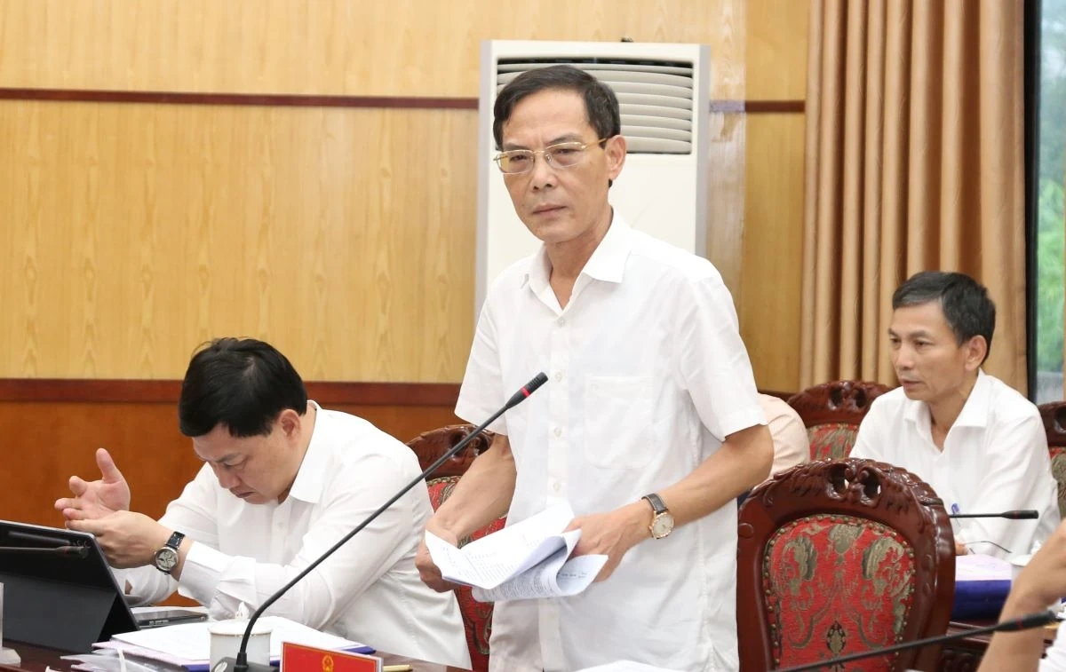 Thảo luận, đánh giá tình hình kinh tế - xã hội, quốc phòng - an ninh tháng 4, nhiệm vụ trọng tâm tháng 5/2026