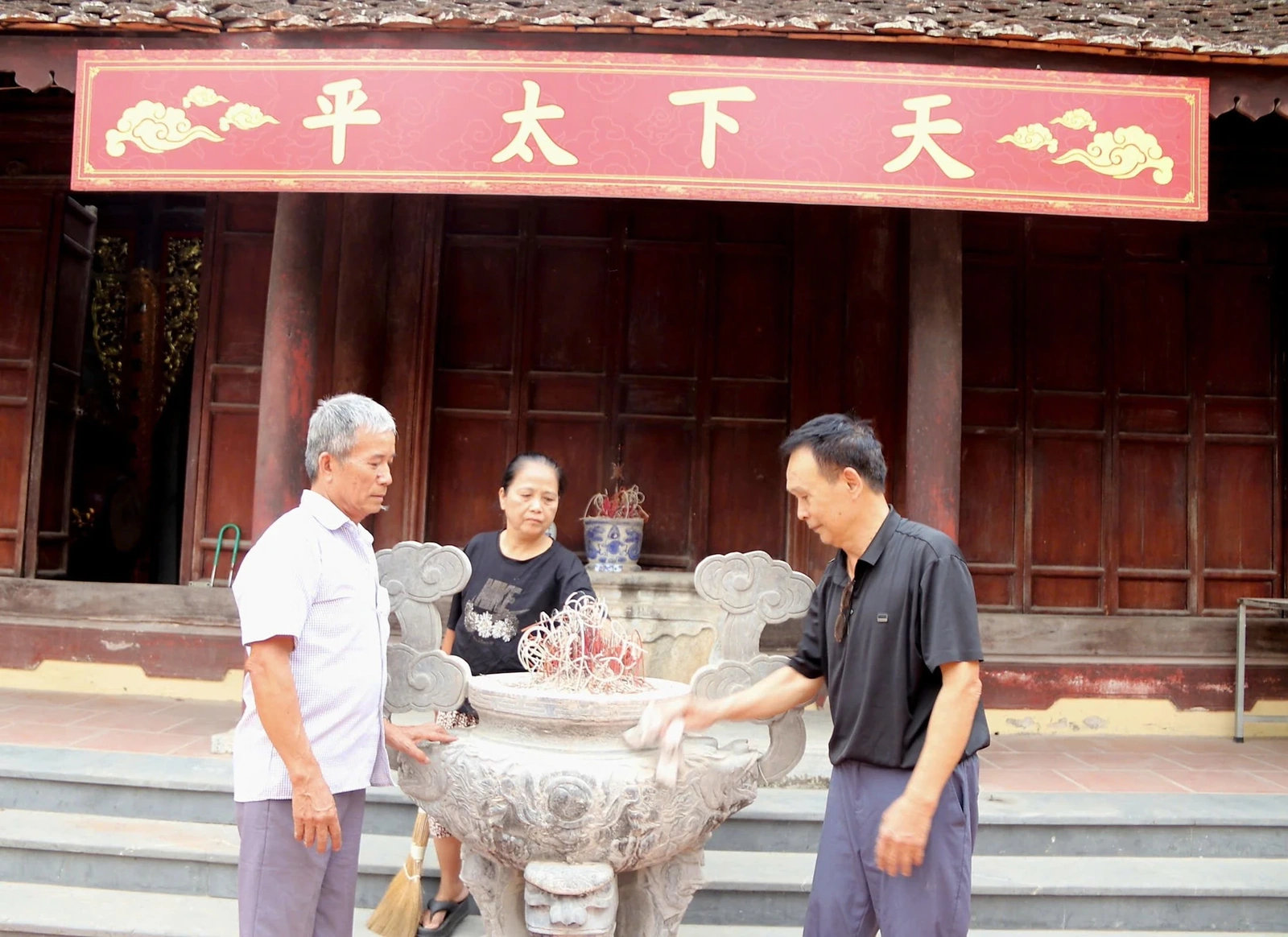 Nét đẹp lễ hội đền thờ Nguyễn Phục