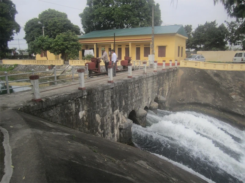 Nỗ lực cấp nước tưới cho những mùa vàng bội thu