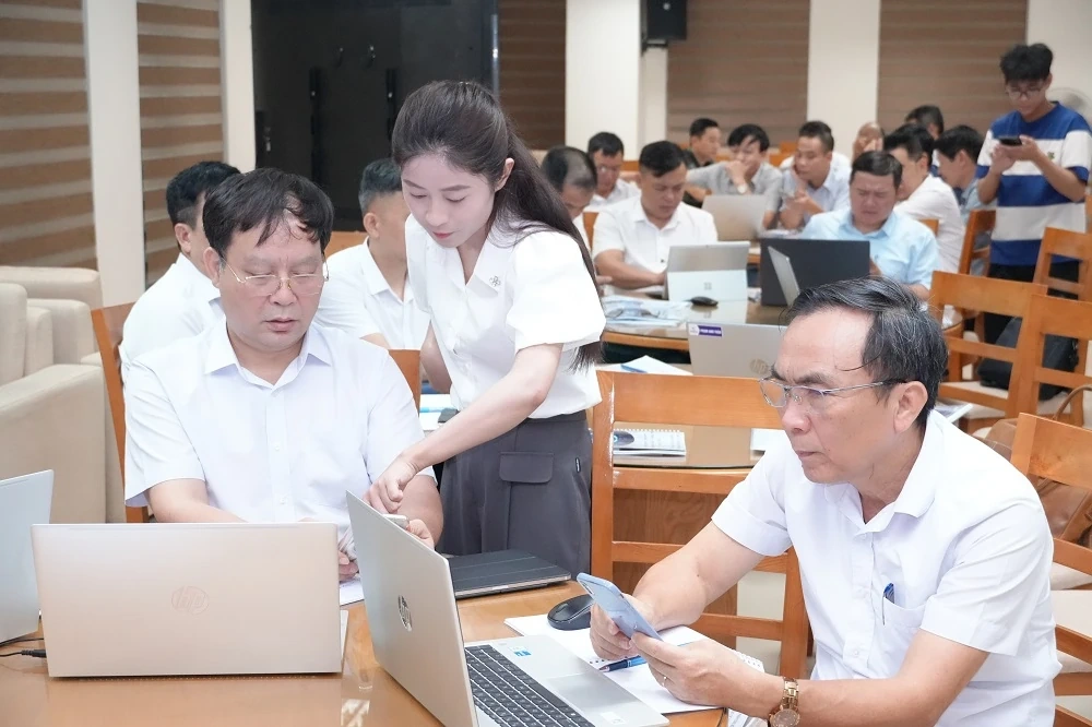 Ứng dụng AI nâng cao hiệu quả hoạt động và thúc đẩy chuyển đổi số toàn diện ngành điện