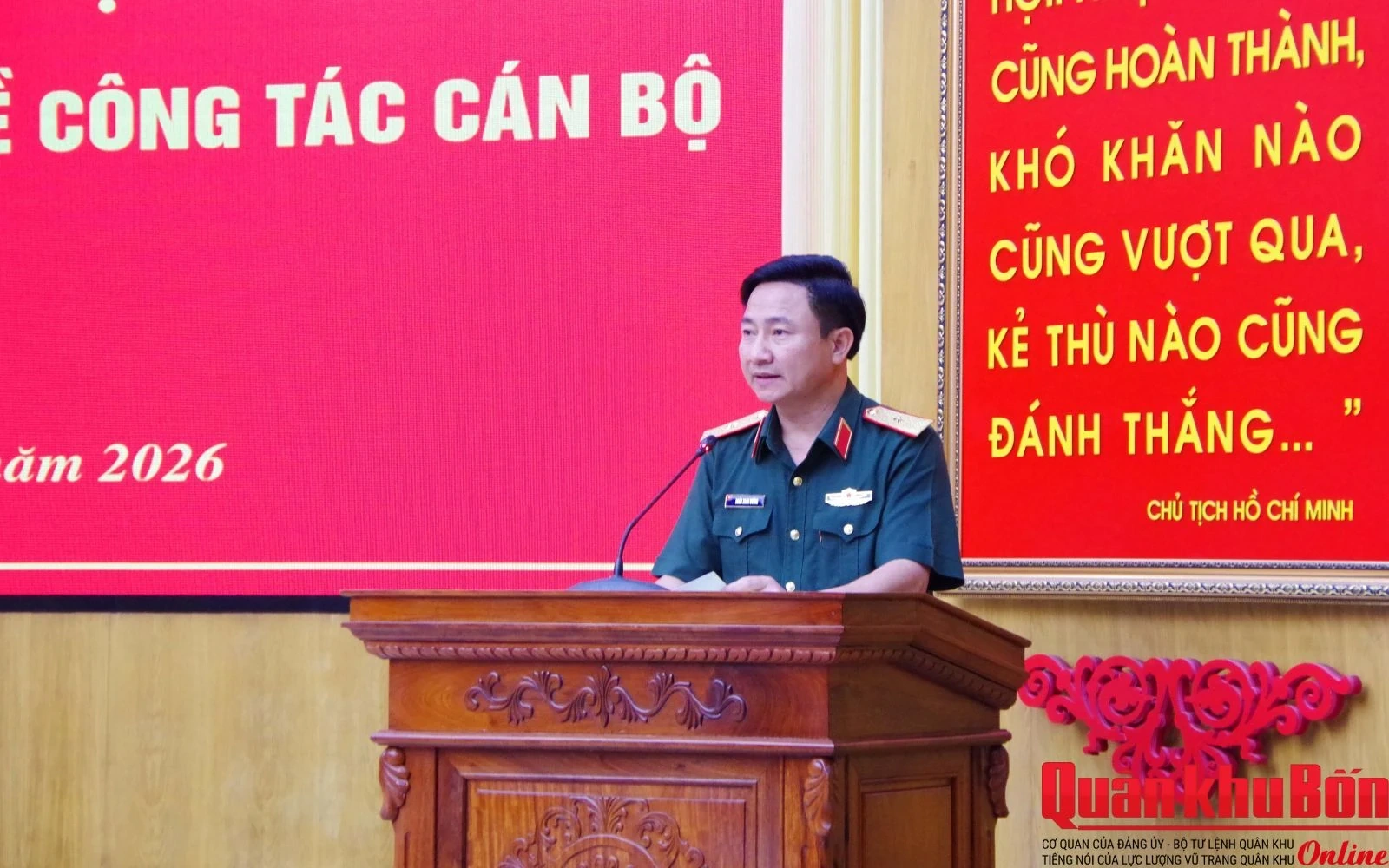 Quân khu 4 công bố, trao quyết định về công tác cán bộ