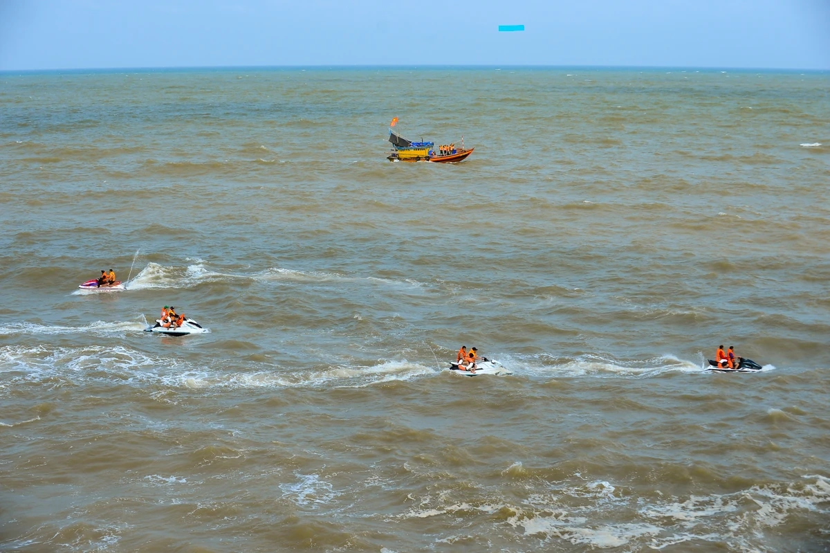Mãn nhãn màn diễn tập cứu nạn trên biển: Phản ứng thần tốc, hiệp đồng chuẩn xác