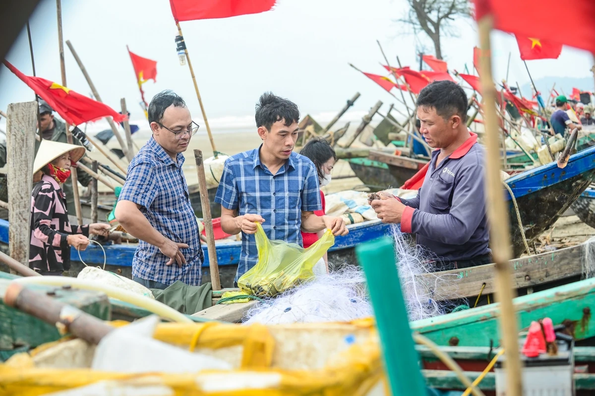 Về làng chài Sầm Sơn, trải nghiệm nhịp sống biển