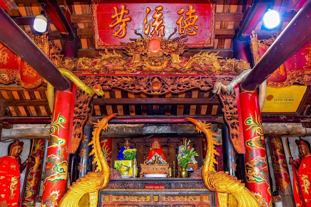 Theo dấu chân trên núi Trường Lệ - mở cánh cửa di sản Sầm Sơn