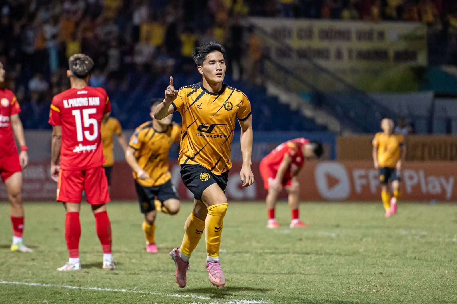 Ngọc Mỹ tỏa sáng, Đông Á Thanh Hóa thắng “chung kết ngược”