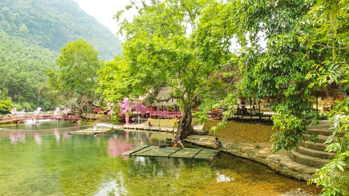 Vẻ đẹp của Suối Mây - Bản hòa ca xanh giữa đại ngàn xứ Thanh