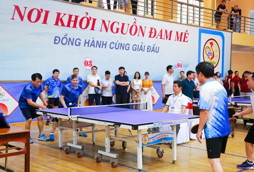 Giải bóng bàn, cầu lông, pickleball hè Sầm Sơn diễn ra sôi nổi, hấp dẫn
