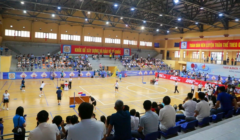 Giải bóng bàn, cầu lông, pickleball hè Sầm Sơn diễn ra sôi nổi, hấp dẫn