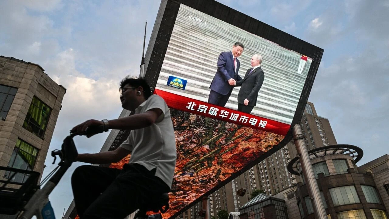 Trung Quốc phản đối EU đưa doanh nghiệp nước này vào gói trừng phạt Nga, cảnh báo đáp trả