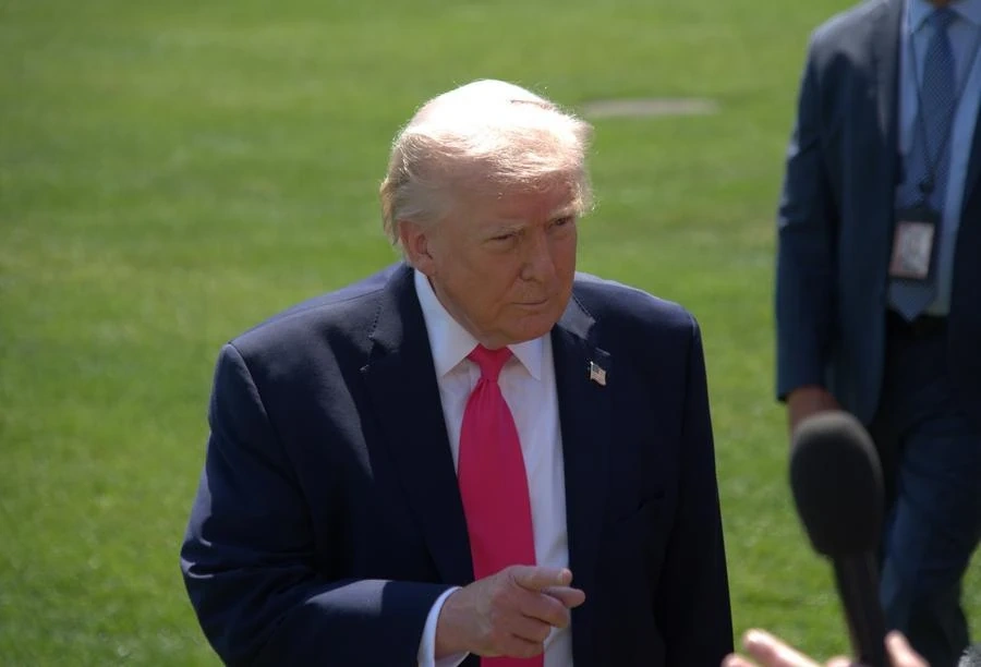 Tổng thống Mỹ: Khó gia hạn lệnh ngừng bắn với Iran