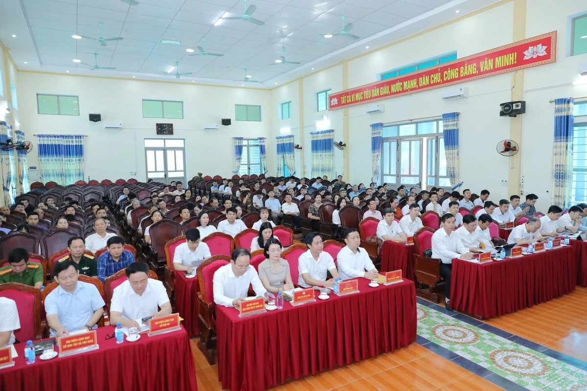 Bí thư Tỉnh ủy, Trưởng Đoàn ĐBQH tỉnh Lê Đức Thái tiếp xúc cử tri xã Biện Thượng: Cam kết luôn gần dân, sát dân, lắng nghe nguyện vọng của cử tri