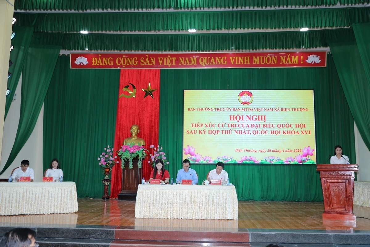 Bí thư Tỉnh ủy, Trưởng Đoàn ĐBQH tỉnh Lê Đức Thái tiếp xúc cử tri xã Biện Thượng: Cam kết luôn gần dân, sát dân, lắng nghe nguyện vọng của cử tri