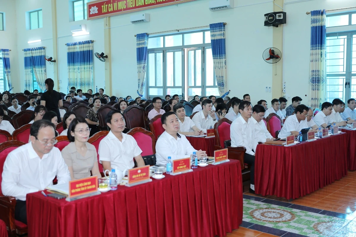 Bí thư Tỉnh ủy, Trưởng Đoàn ĐBQH tỉnh Lê Đức Thái tiếp xúc cử tri xã Biện Thượng: Cam kết luôn gần dân, sát dân, lắng nghe nguyện vọng của cử tri