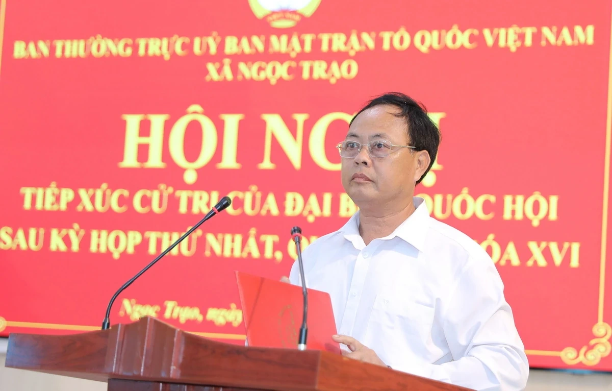 Bí thư Tỉnh ủy, Trưởng Đoàn ĐBQH tỉnh Lê Đức Thái tiếp xúc cử tri xã Ngọc Trạo: Chuyển mạnh từ tư duy thụ hưởng sang chủ động kiến tạo phát triển