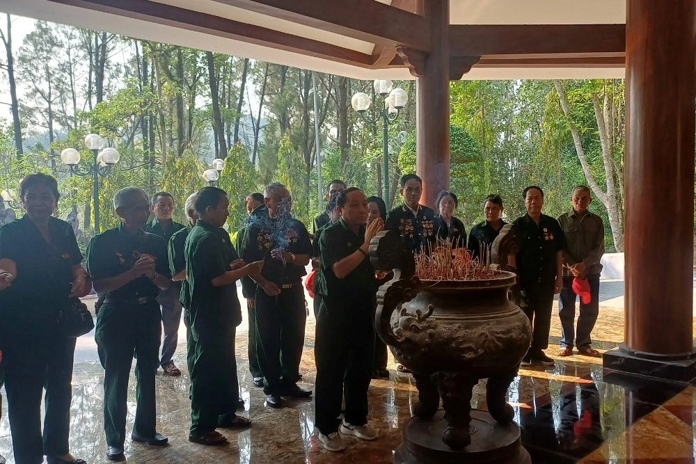 Nhiều hoạt động kỷ niệm 51 năm Ngày giải phóng miền Nam thống nhất đất nước