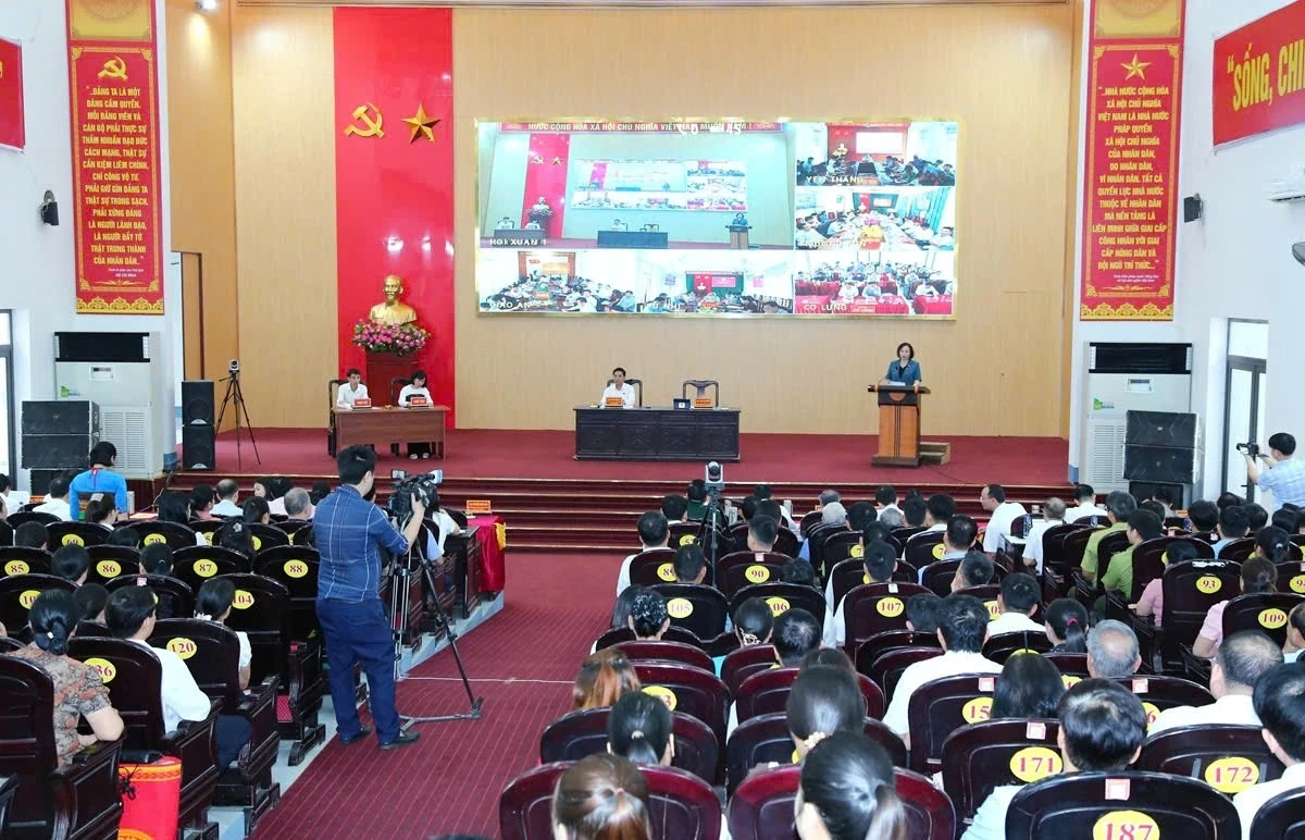 Phó Chủ tịch Quốc hội Nguyễn Doãn Anh tiếp xúc cử tri 44 xã trên địa bàn tỉnh Thanh Hóa