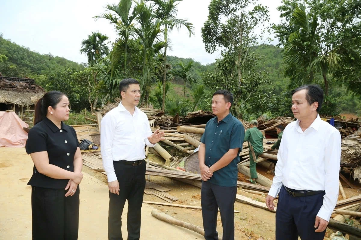 Huy động tối đa lực lượng và phương tiện, kịp thời hỗ trợ các hộ dân gặp thiên tai