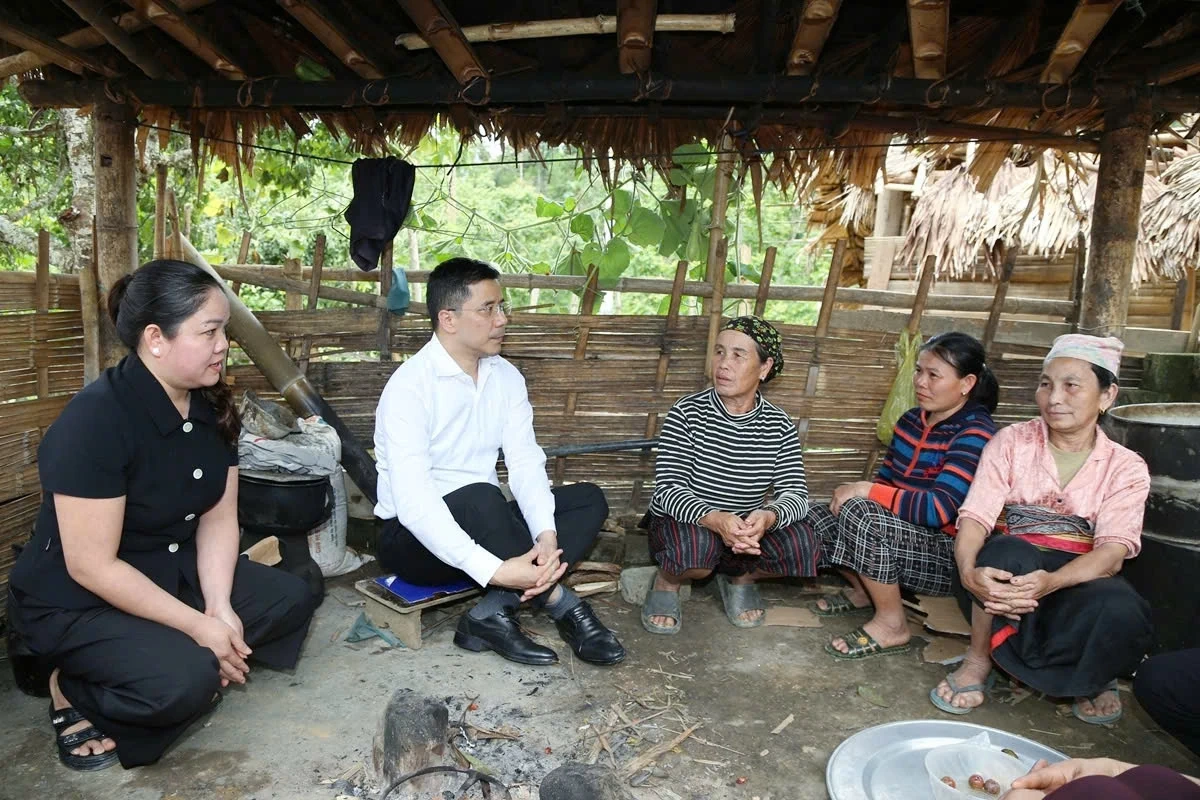 Huy động tối đa lực lượng và phương tiện, kịp thời hỗ trợ các hộ dân gặp thiên tai