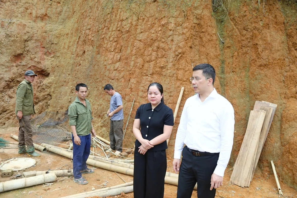 Huy động tối đa lực lượng và phương tiện, kịp thời hỗ trợ các hộ dân gặp thiên tai