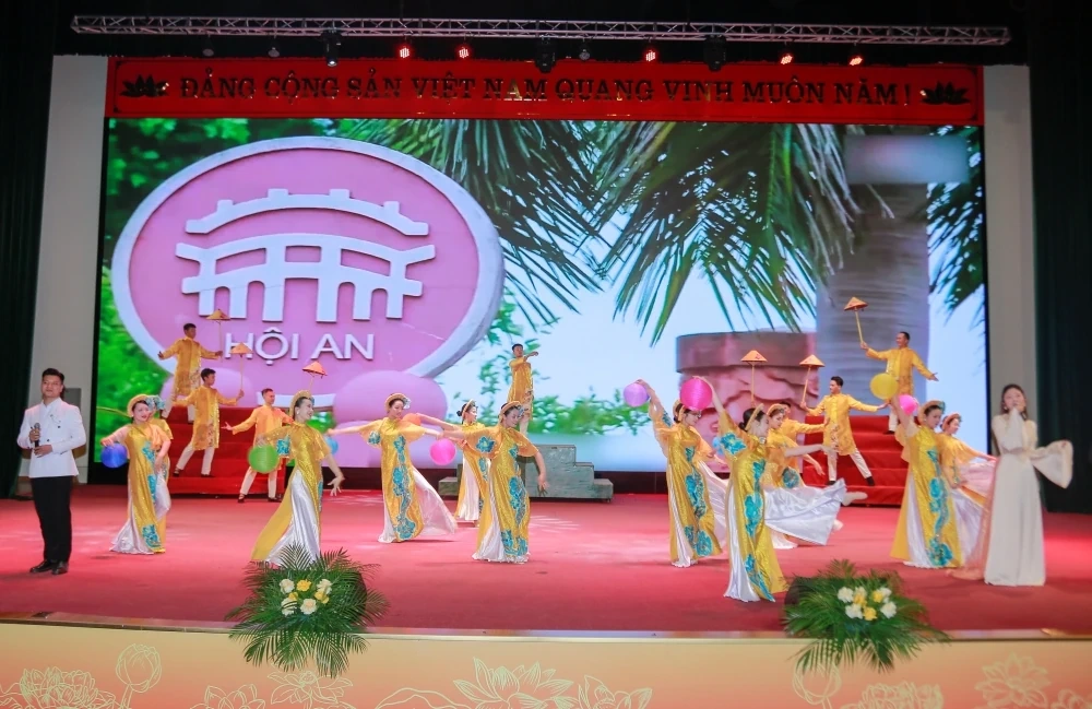 Kỷ niệm 65 năm kết nghĩa thị xã Thanh Hóa - thị xã Hội An