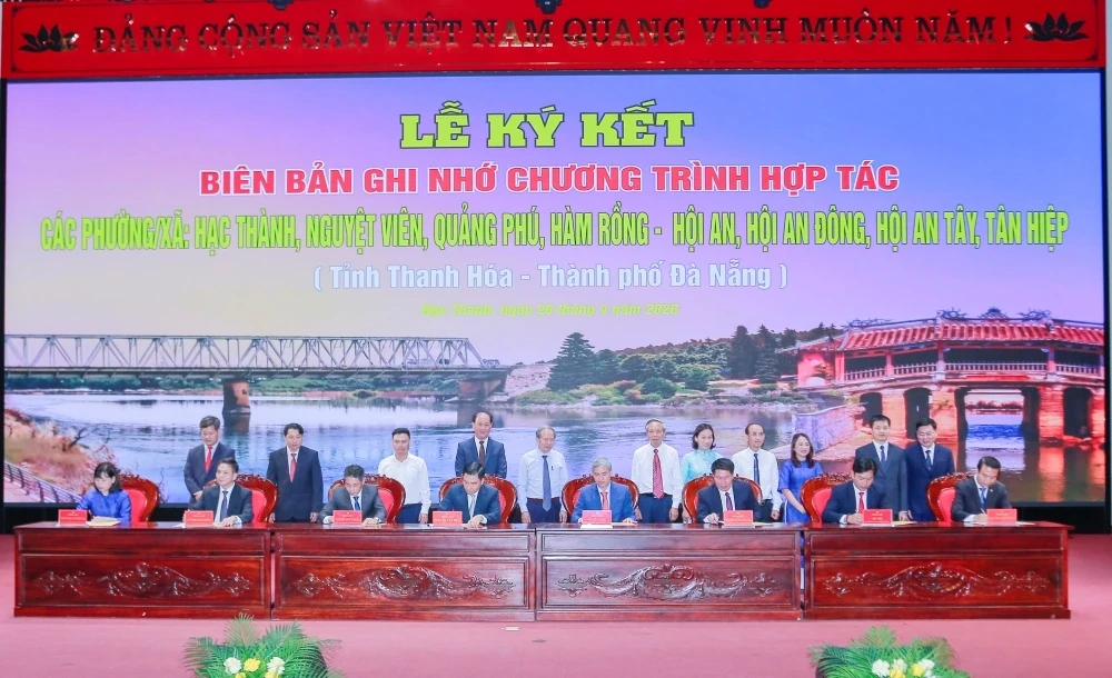 Kỷ niệm 65 năm kết nghĩa thị xã Thanh Hóa - thị xã Hội An