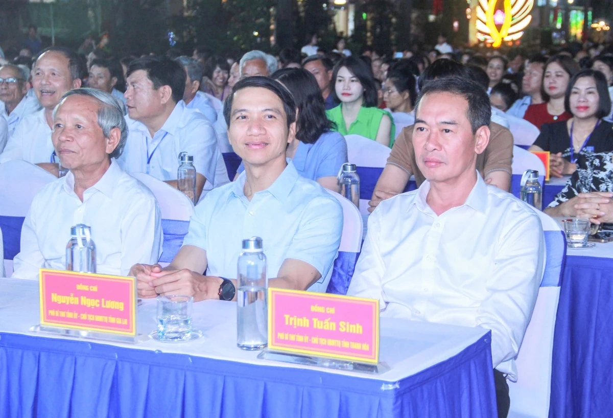 Khai mạc Lễ hội du lịch biển Hải Tiến năm 2026: “Khát vọng vươn xa”