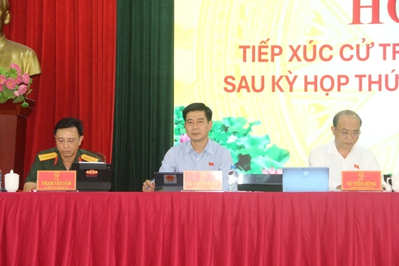 Đại biểu Quốc hội tiếp xúc cử tri phường Ngọc Sơn