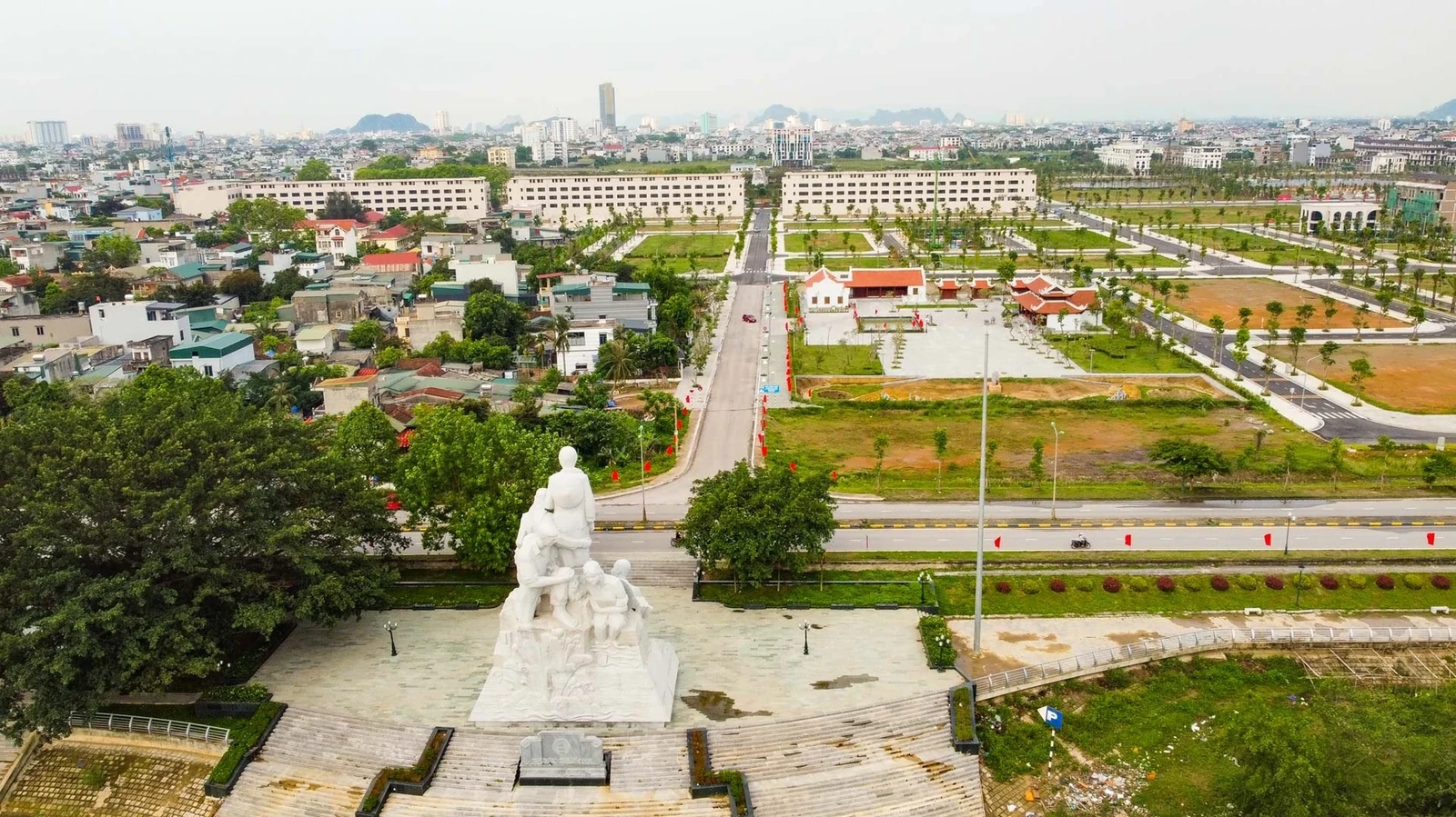 Bên bờ sông Mã, một không gian tưởng niệm đang trở thành điểm lắng đọng đặc biệt của ký ức và lịch sử, nơi gợi nhắc về những năm tháng chiến tranh khốc liệt đã đi qua.