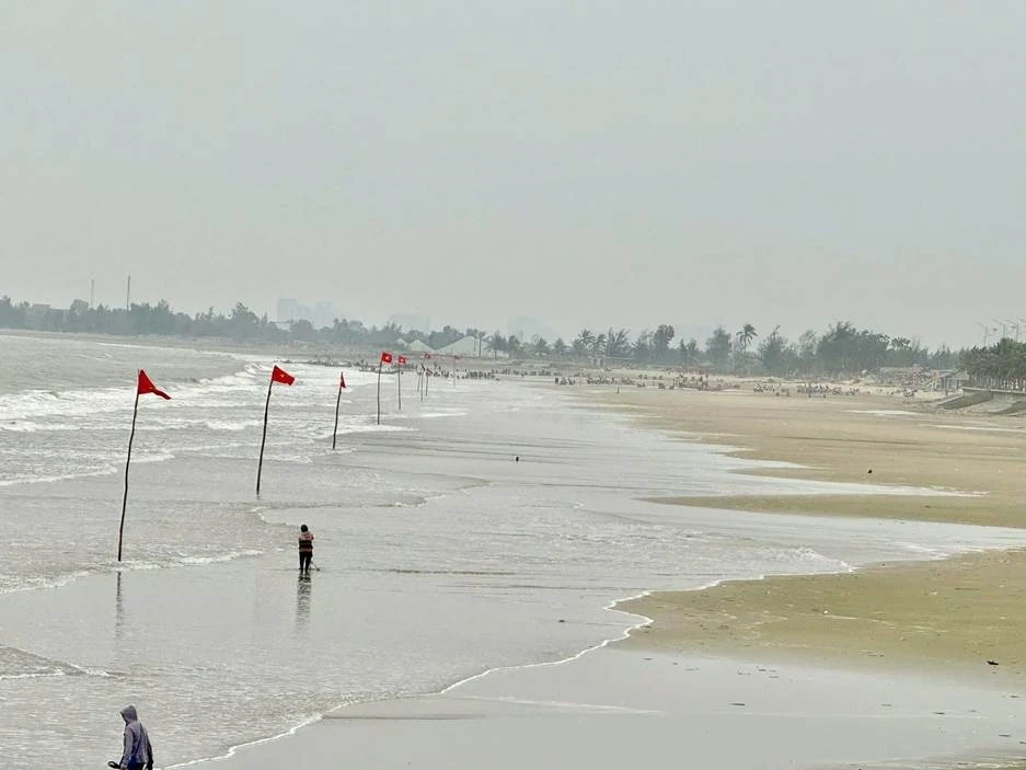 Chủ động “thiết lập hàng rào an toàn” trước mùa du lịch biển Hải Tiến 2026