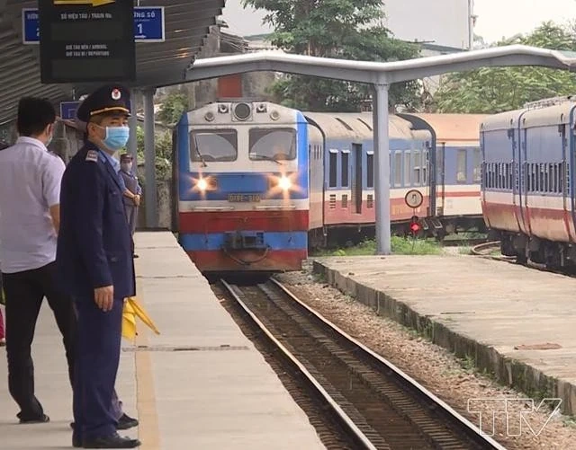 Tăng cường bảo đảm an toàn giao thông đường sắt dịp nghỉ lễ 30/4 - 1/5