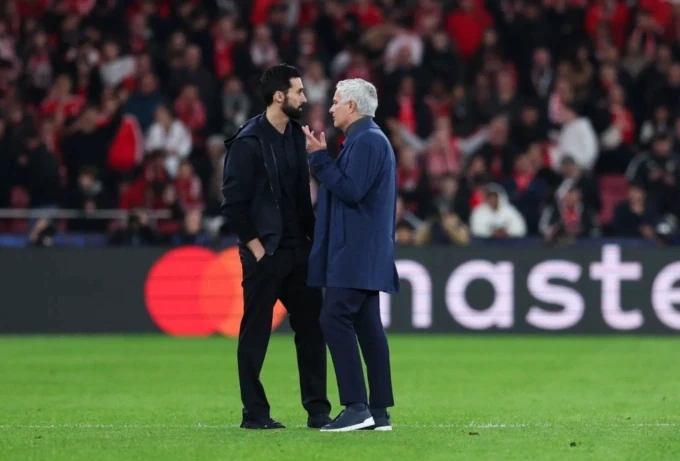 UBND tỉnh Nghệ An cam kết giúp SLNA đủ điều kiện dự V.League 2026/2027; PSG thắng nghẹt thở Bayern Munich