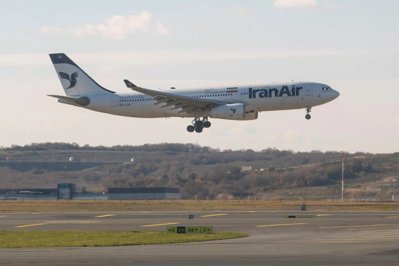 Mỹ trừng phạt các chính phủ và doanh nghiệp hỗ trợ hãng hàng không Iran