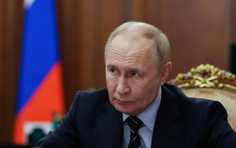 Tổng thống Mỹ - Nga điện đàm, thảo luận về lệnh ngừng bắn tại Ukraine và Iran