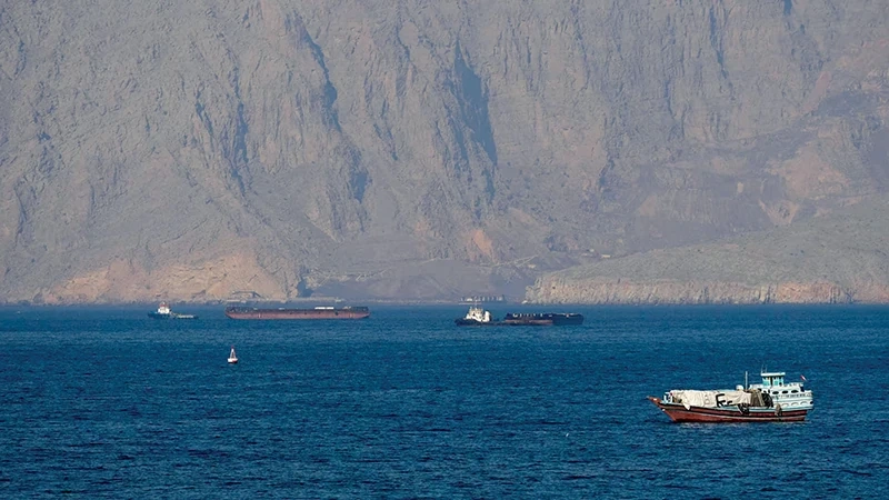 Ngoại trưởng Iran: Thảo luận với Oman để đảm bảo an toàn hàng hải tại eo biển Hormuz