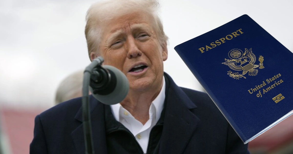 Mỹ phát hành hộ chiếu phiên bản đặc biệt có hình Tổng thống Donald Trump