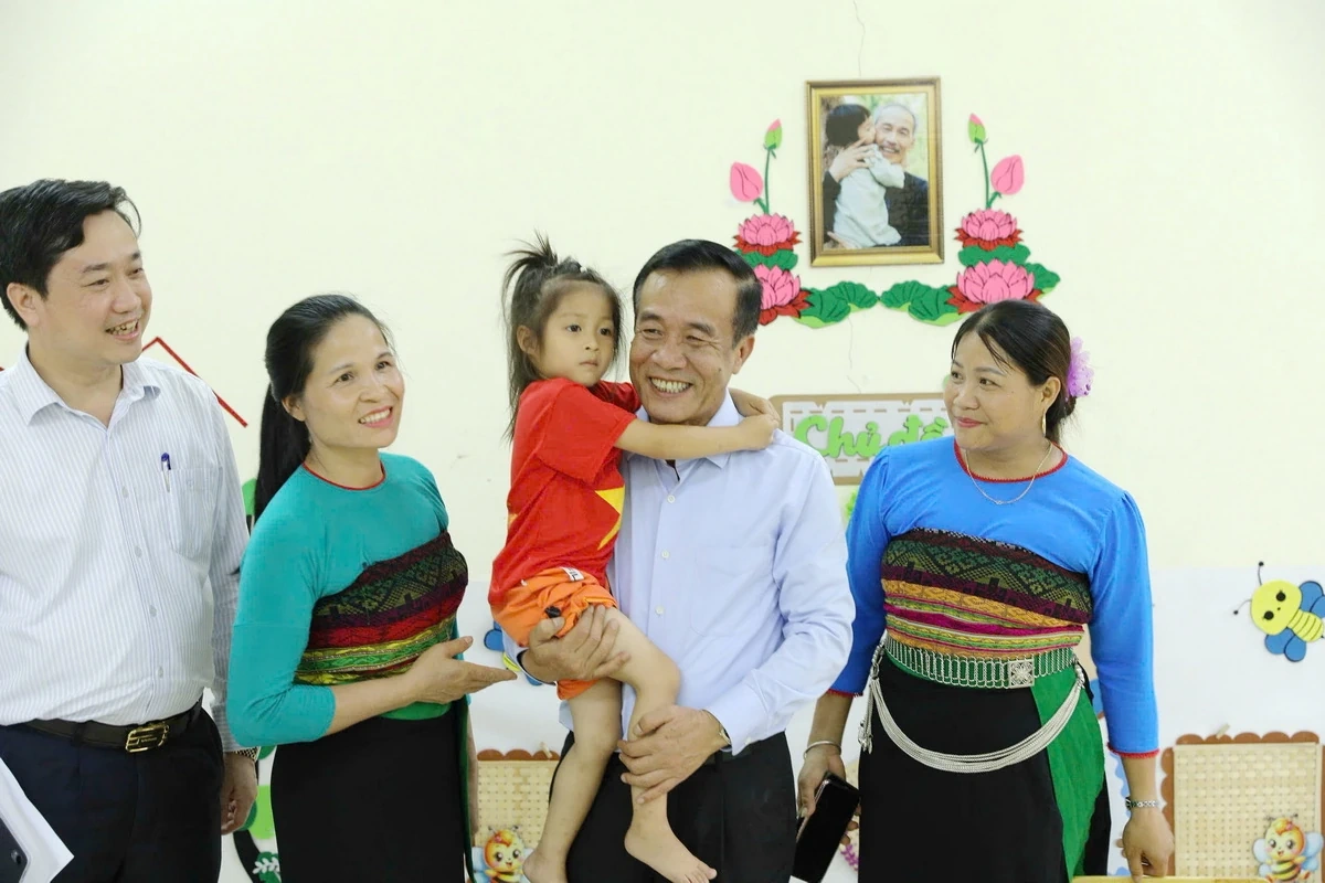 Bí thư Tỉnh ủy Lê Đức Thái thăm, kiểm tra tình hình thực hiện nhiệm vụ tại các xã vùng cao biên giới