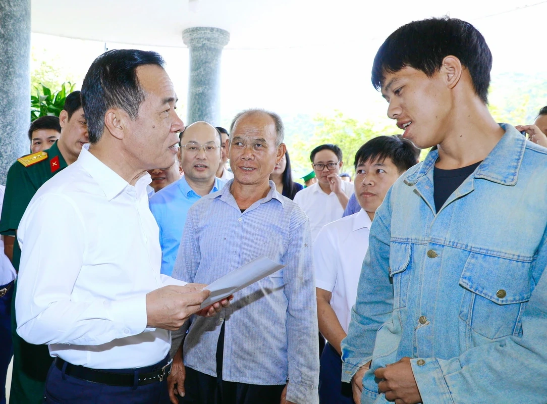 Bí thư Tỉnh ủy Lê Đức Thái kiểm tra tình hình đời sống và việc thực hiện nhiệm vụ của cấp ủy, chính quyền, lực lượng vũ trang vùng cao biên giới
