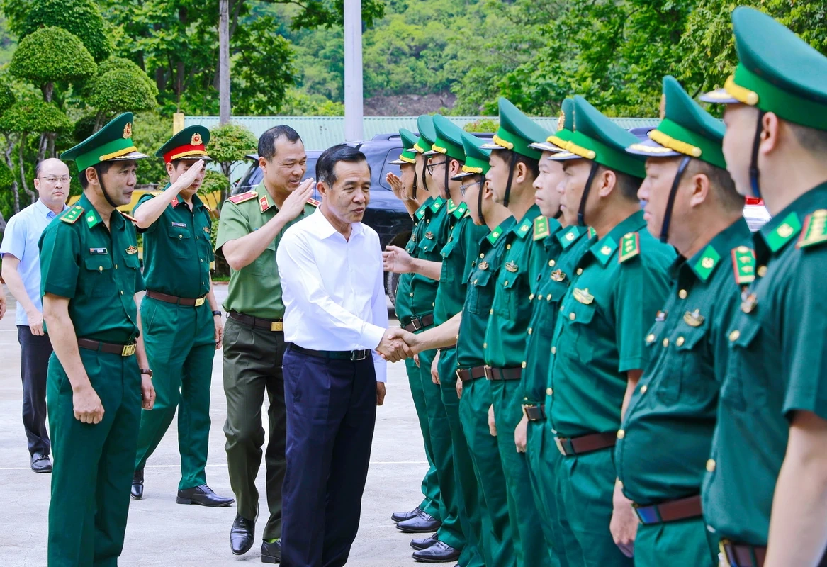 Bí thư Tỉnh ủy Lê Đức Thái kiểm tra tình hình đời sống và việc thực hiện nhiệm vụ của cấp ủy, chính quyền, lực lượng vũ trang vùng cao biên giới