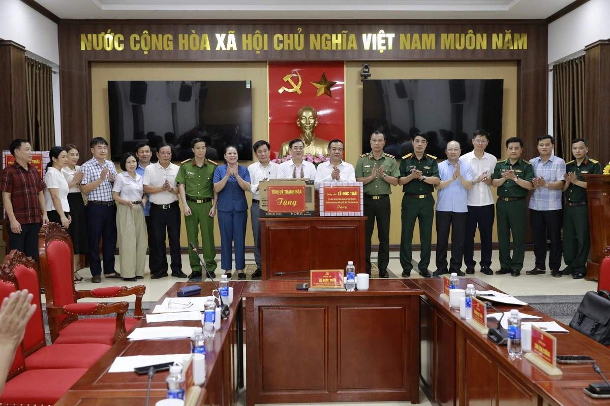 Bí thư Tỉnh ủy Lê Đức Thái kiểm tra tình hình đời sống và việc thực hiện nhiệm vụ của cấp ủy, chính quyền, lực lượng vũ trang vùng cao biên giới