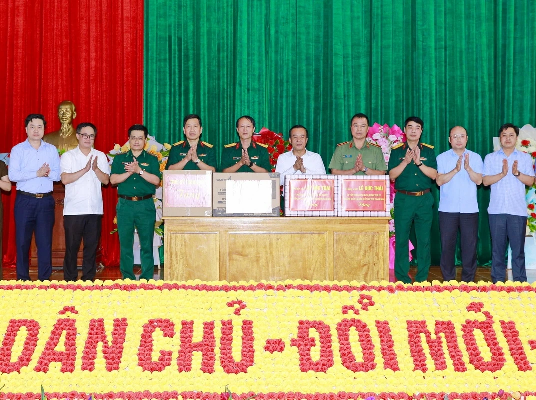 Bí thư Tỉnh ủy Lê Đức Thái kiểm tra tình hình đời sống và việc thực hiện nhiệm vụ của cấp ủy, chính quyền, lực lượng vũ trang vùng cao biên giới