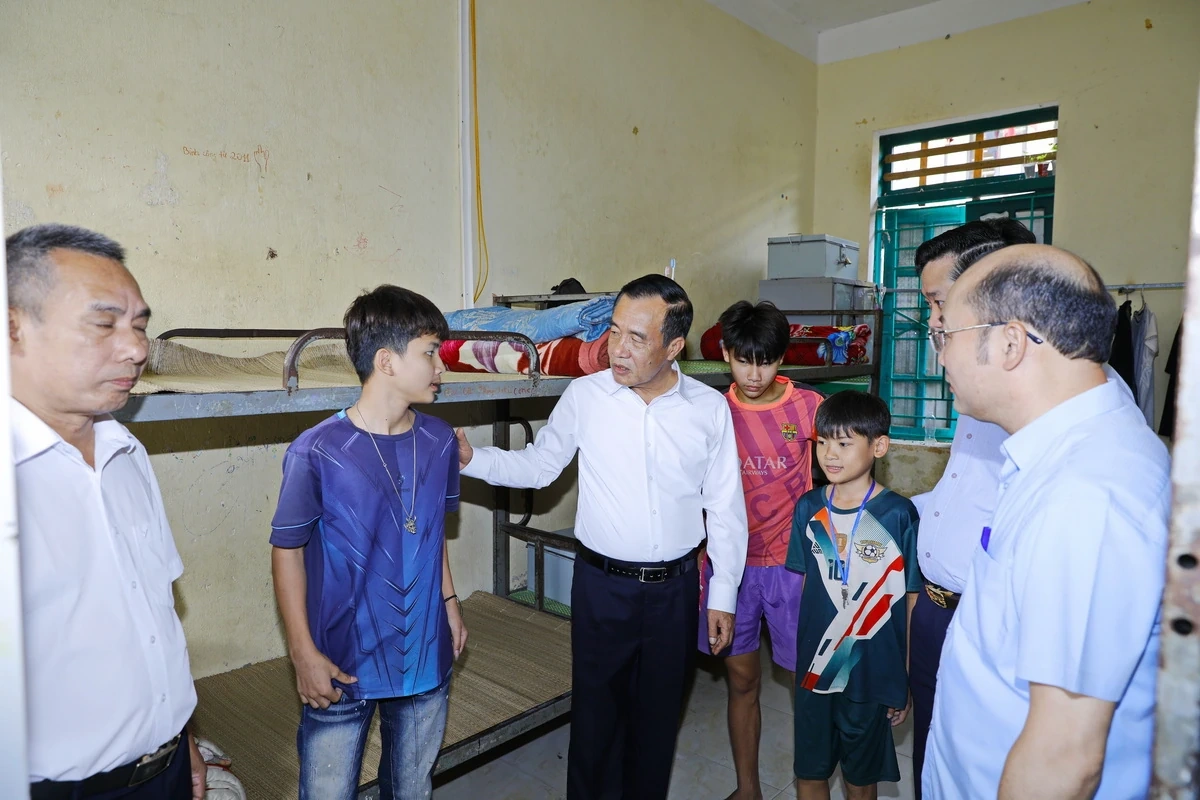 Bí thư Tỉnh ủy Lê Đức Thái kiểm tra tình hình đời sống và việc thực hiện nhiệm vụ của cấp ủy, chính quyền, lực lượng vũ trang vùng cao biên giới