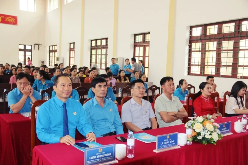 Công đoàn phường Quảng Phú phát động “Tháng Công nhân” năm 2026