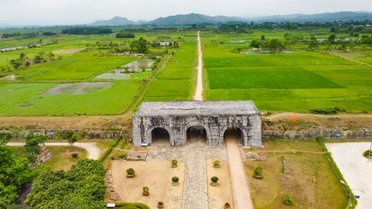 Hé lộ hệ thống chân đá tảng dưới lòng Thành Nhà Hồ
