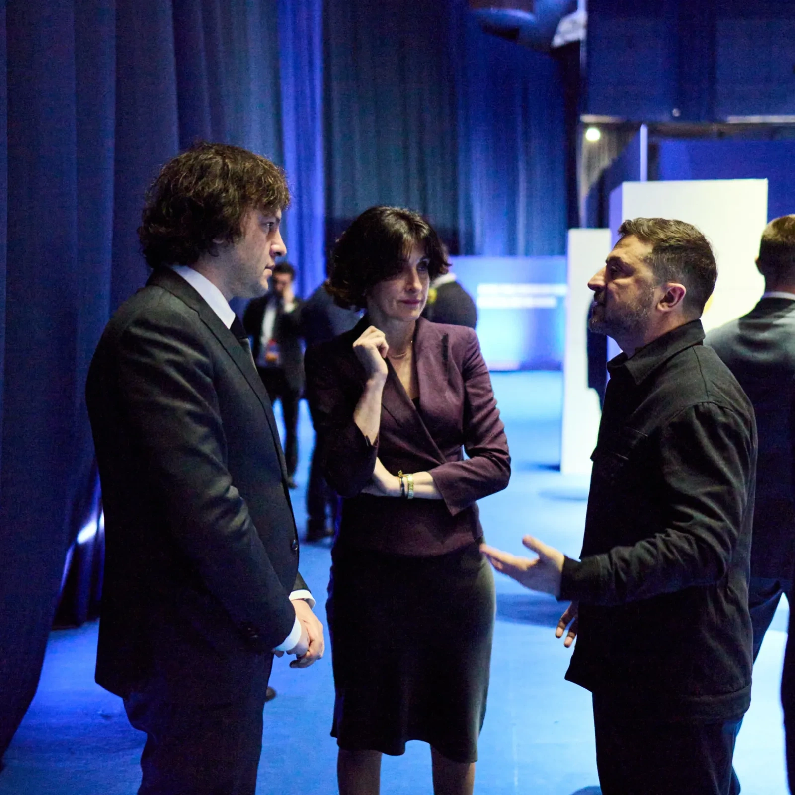 Cuộc tiếp xúc hiếm hoi của Tổng thống Zelensky với lãnh đạo Armenia và Georgia