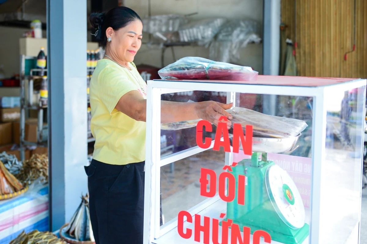 Lắp cân đối chứng tại các chợ hải sản ở Sầm Sơn