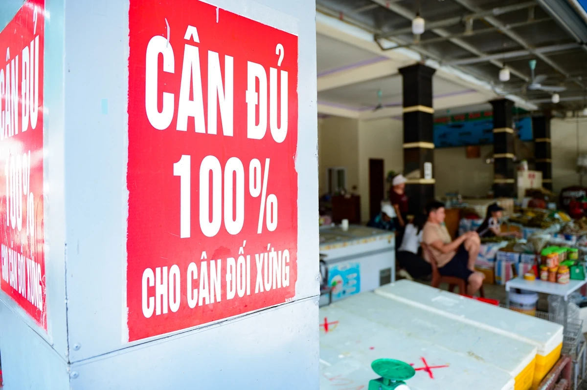 Lắp cân đối chứng tại các chợ hải sản ở Sầm Sơn